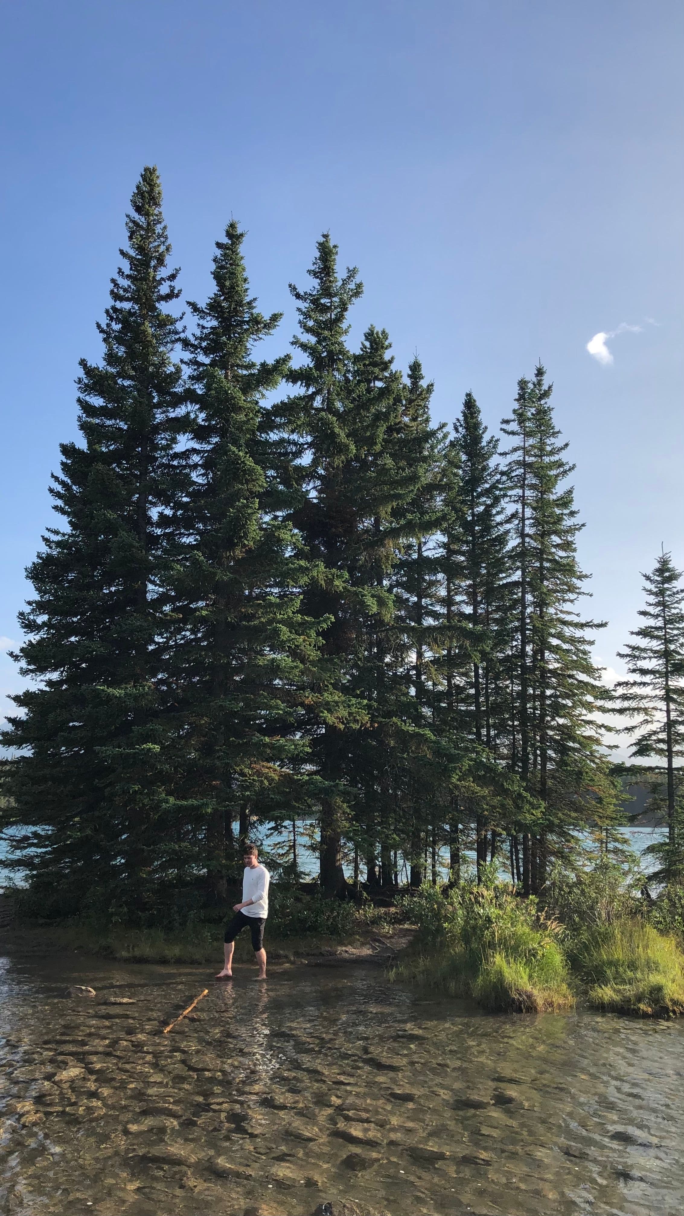 Image 3 of Explore the Lake Minnewanka Scenic Dr.